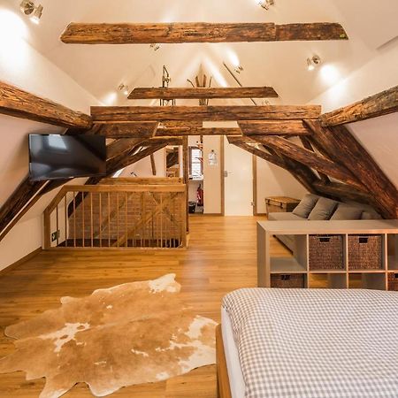 Alte Ritterstube Hotel Gunzburg Bagian luar foto