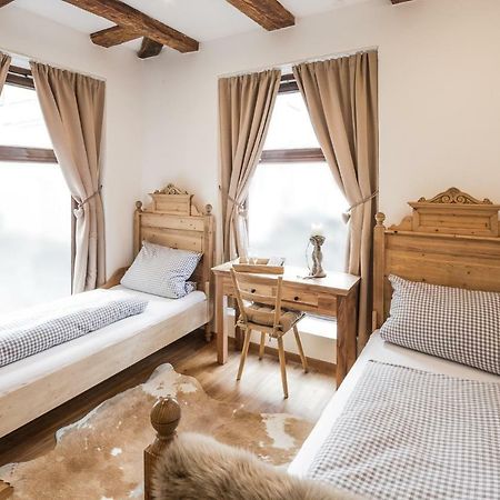 Alte Ritterstube Hotel Gunzburg Bagian luar foto