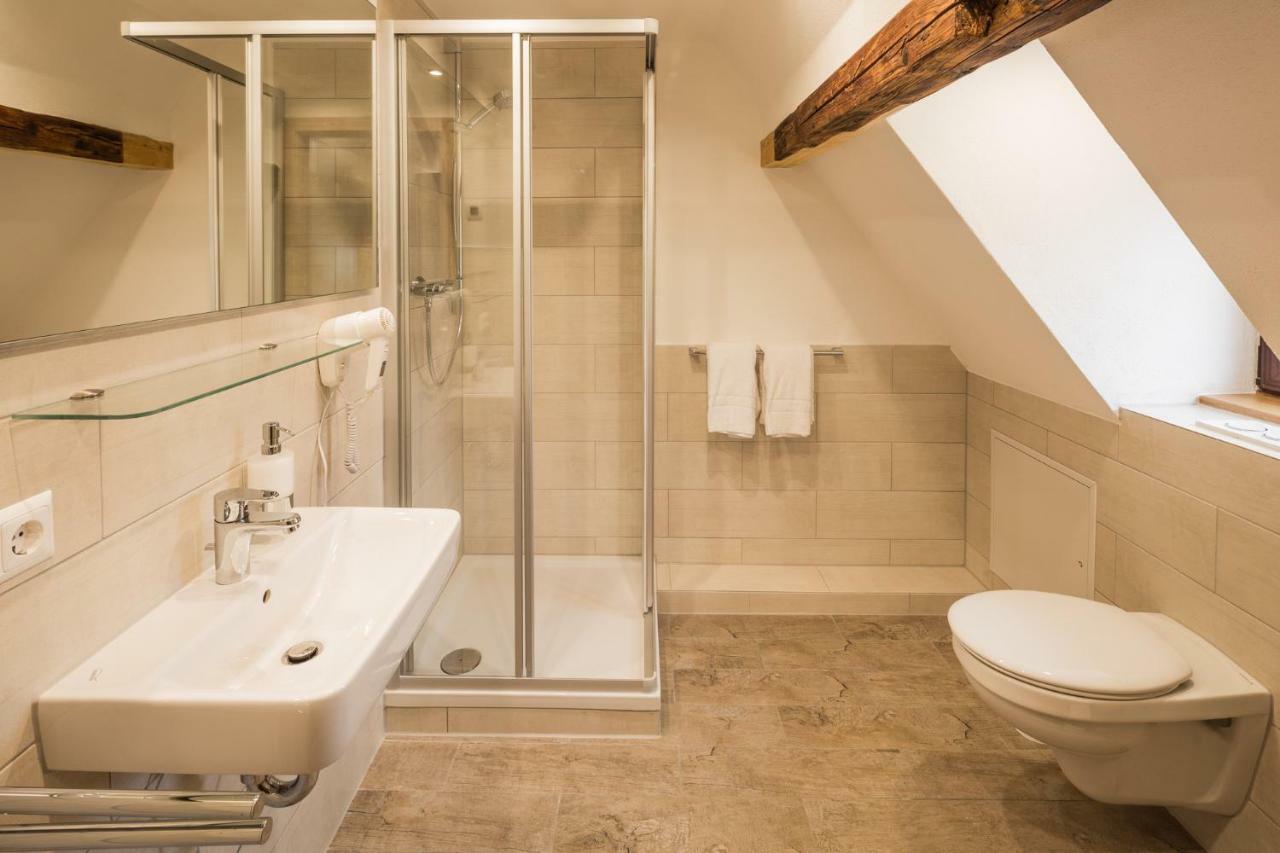 Alte Ritterstube Hotel Gunzburg Bagian luar foto